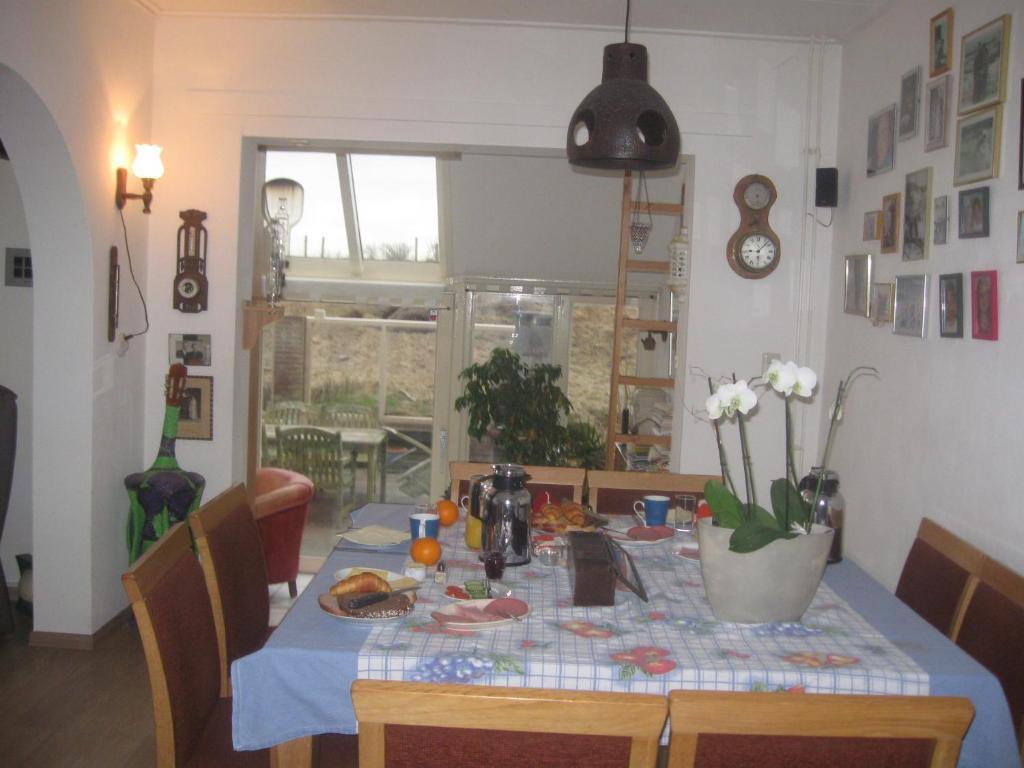 Thuis Bij Frans En Els Bed & Breakfast De Cocksdorp  Bilik gambar